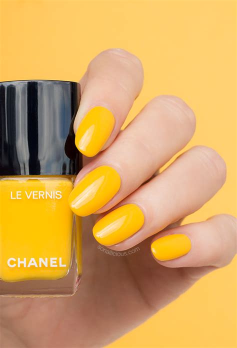 Spring Blooms with Chanel Nail Polish 592 Giallo 